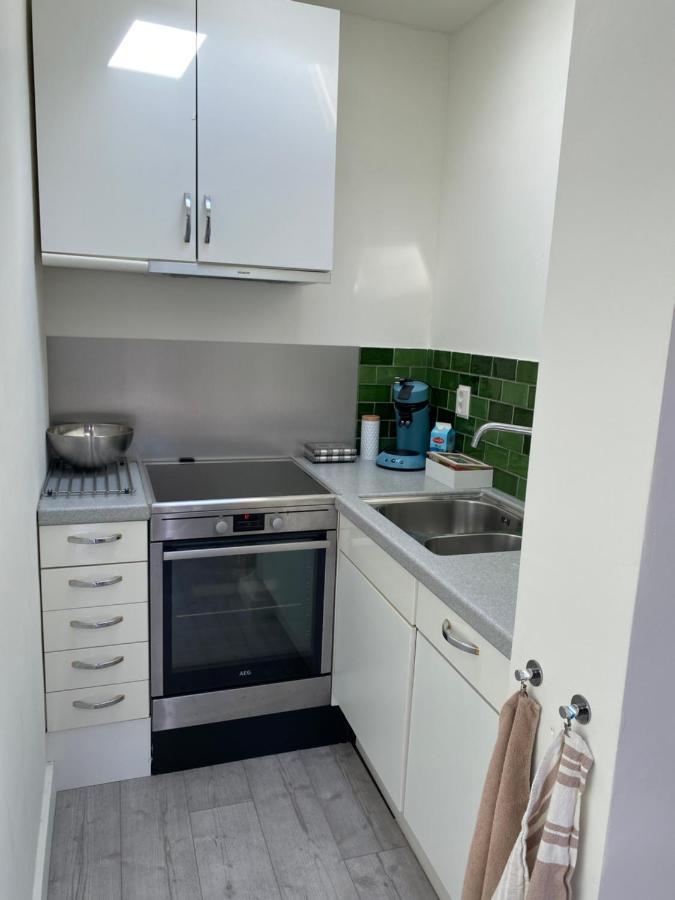 Queens Romantic Beachhouse Apartment